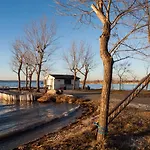Tinyhouses Am Neusiedlersee * Fertőrákos
