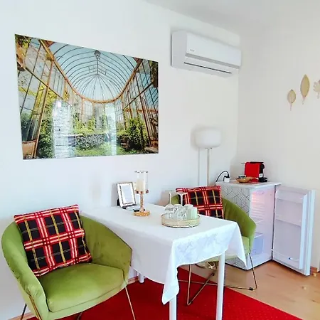 Chalet Tinyhouses Am Neusiedlersee *